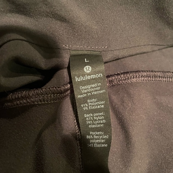 Lululemon men’s joggers. Never worn - Picture 4 of 4